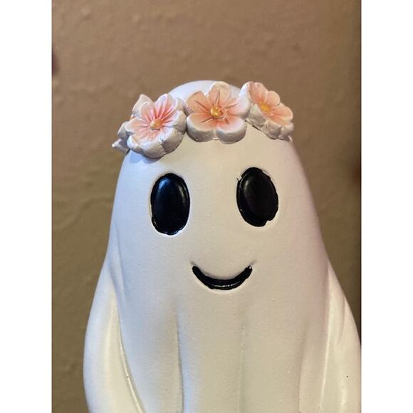 New! Flower Crown Girl Ghost and Dog Statue - Ghost Walking Dog Figurine - Picture 3 of 8